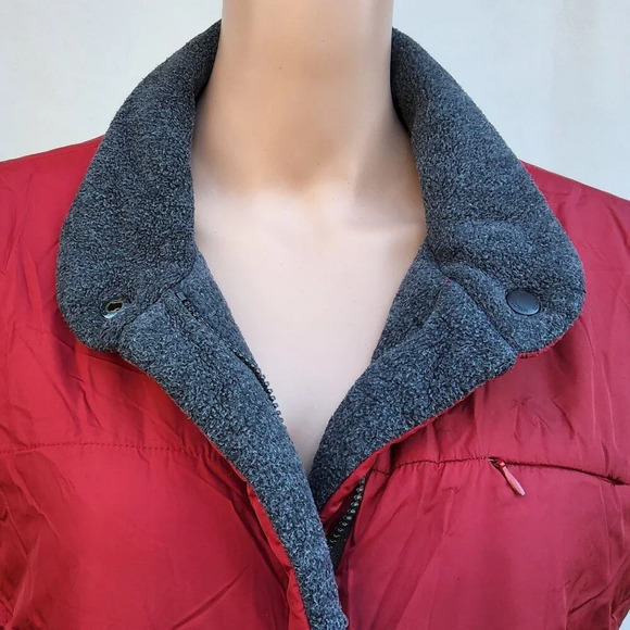 NY&Co Women's Puffer Vest Reversible Large Red Grey Zip up Soft Outdoor Warm - Picture 2 of 12